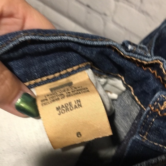 Levi’s 515 denim jean shorts size 6 stretchy - Picture 4 of 4